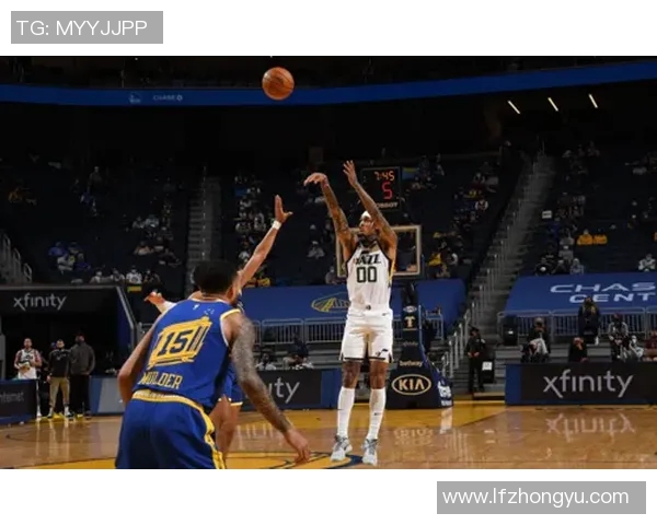 克拉克森赞主场氛围：球迷热情能量爆棚